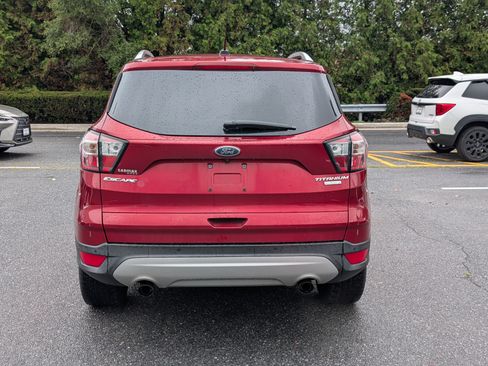 Used 2017 Ford Escape Titanium FWD image 4