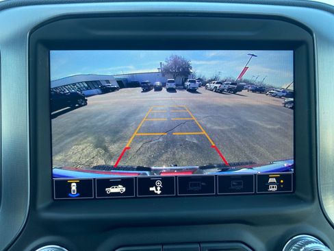 Used 2023 GMC Sierra 3500 SLE w/ SLE Convenience Package image 15