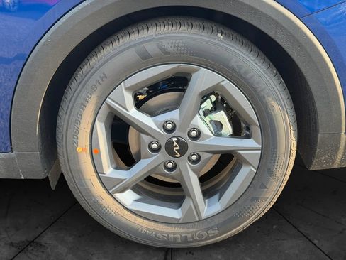 New 2026 Kia K4 FWD image 24