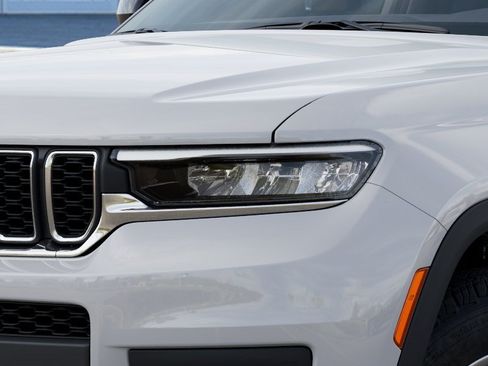 New 2026 Jeep Grand Cherokee L 4WD image 10
