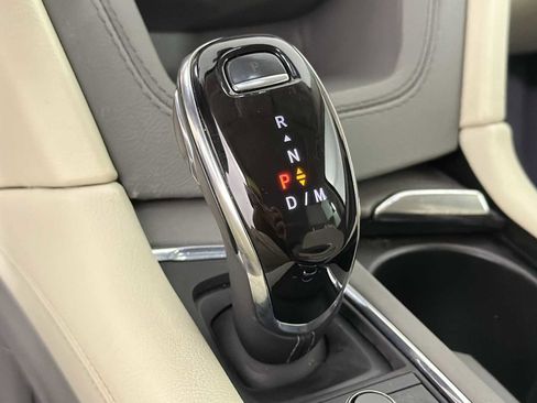 Used 2024 Cadillac XT5 Premium Luxury w/ Technology Package image 34