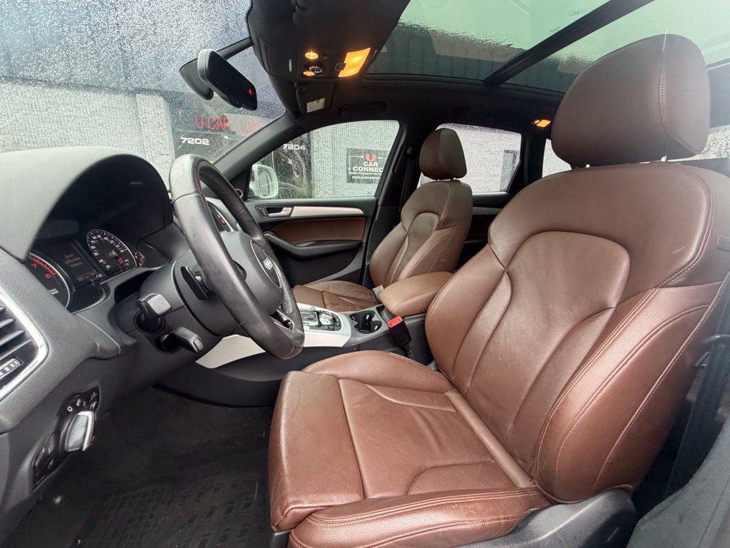 Used 2017 Audi Q5 2.0T Premium Plus w/ Technology Package AWD/4WD image 16