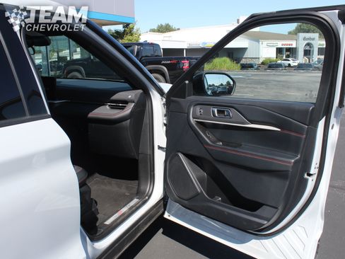 Used 2026 Ford Explorer ST-Line AWD/4WD image 27