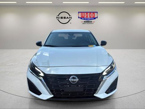 Certified 2025 Nissan Altima 2.5 S FWD image 6