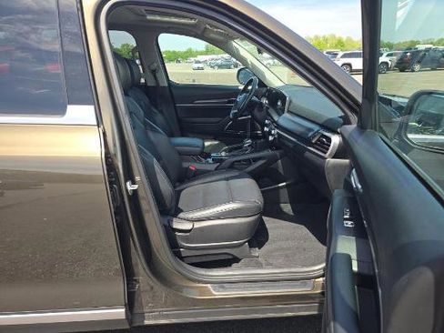 Used 2025 Kia Telluride S AWD/4WD image 6