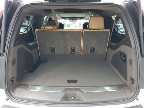 Used 2021 Cadillac Escalade ESV Sport image 9