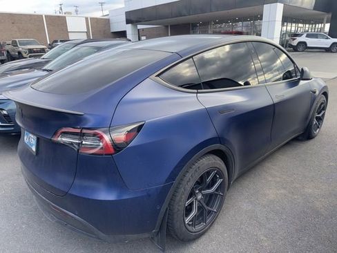 Used 2021 Tesla Model Y Performance image 4