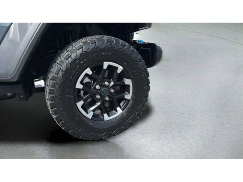 Used 2025 Jeep Wrangler Unlimited Rubicon 4xe w/ Convenience Group image 29