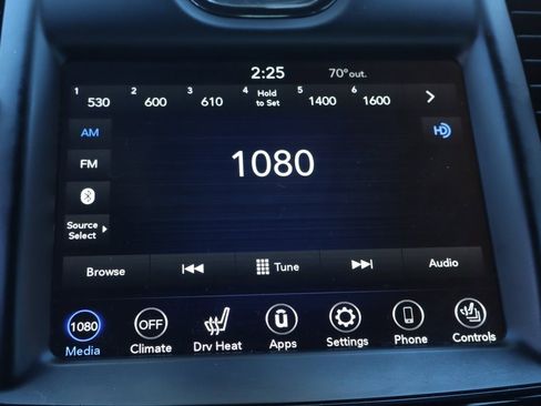 Used 2020 Chrysler 300 S image 27