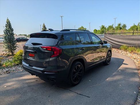 Used 2020 GMC Terrain SLT w/ Preferred Package FWD image 5