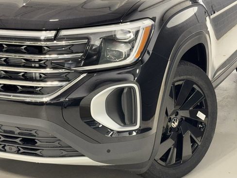 New 2026 Volkswagen Atlas SE image 28