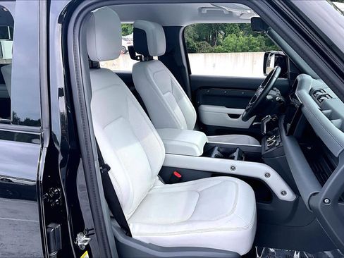 Used 2025 Land Rover Defender 130 S AWD/4WD image 9