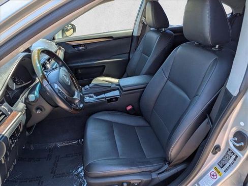 Used 2014 Lexus ES 350 w/ Premium Package FWD image 17
