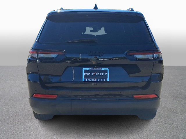 Used 2024 Jeep Grand Cherokee L Altitude AWD/4WD image 5