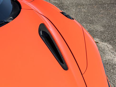 Used 2021 McLaren 765LT image 10