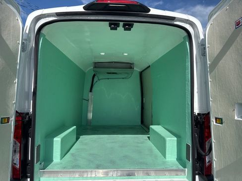 New 2025 Ford Transit 250 148 Medium Roof Extended AWD image 10