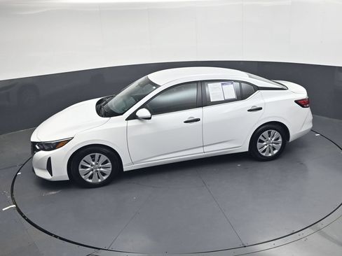 Used 2025 Nissan Sentra S FWD image 28