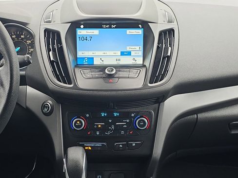 Used 2019 Ford Escape SE image 22