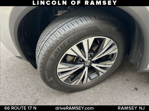 Used 2021 Nissan Rogue SV FWD image 24