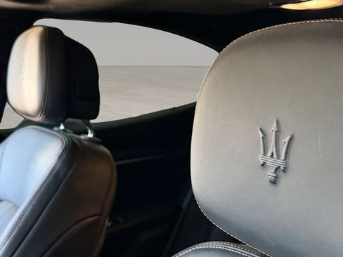 Used 2018 Maserati Ghibli GranLusso RWD image 25