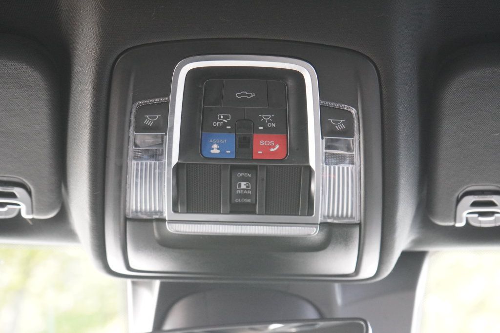 Used 2023 RAM 1500 Laramie AWD/4WD image 30