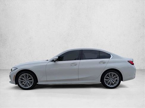 Certified 2024 BMW 330i Sedan w/ Convenience Package RWD image 9
