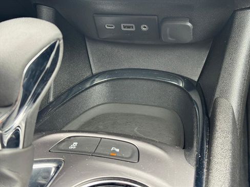 Used 2024 Chevrolet Malibu LT FWD image 15