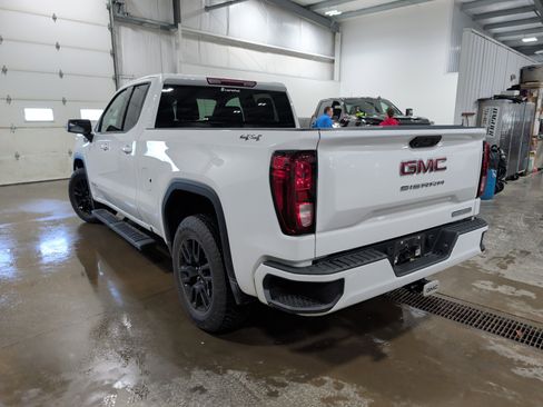 Used 2023 GMC Sierra 1500 Elevation AWD/4WD image 4