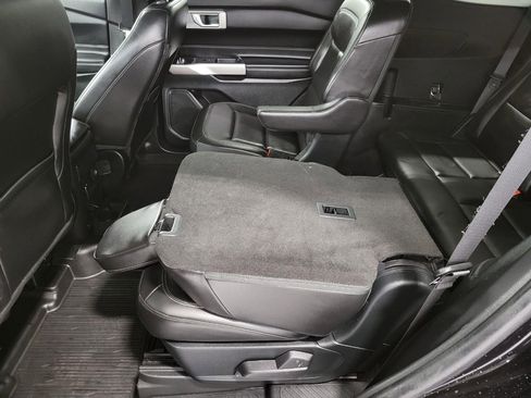 Used 2023 Ford Explorer XLT w/ Equipment Group 202A image 24