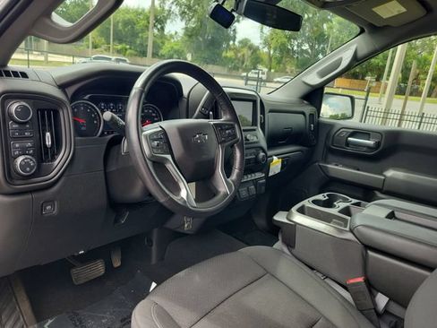 Used 2020 Chevrolet Silverado 1500 Custom w/ Custom Value Package AWD/4WD image 15