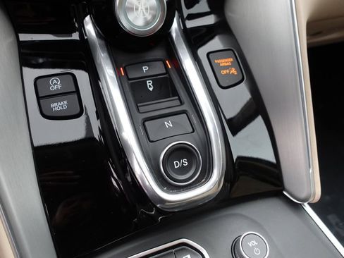 Certified 2025 Acura TLX w/ Technology Package image 20