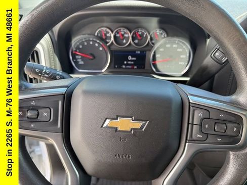 Used 2021 Chevrolet Silverado 1500 LT w/ Remote Start Package AWD/4WD image 19
