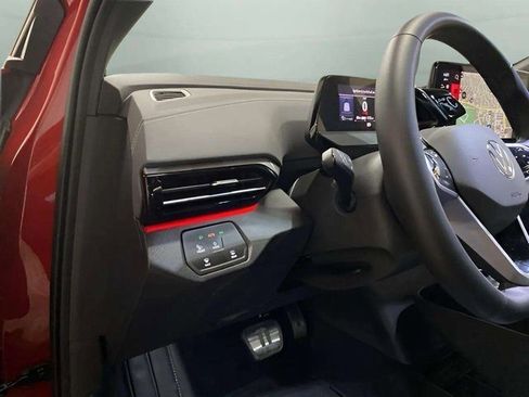 Used 2024 Volkswagen ID.4 S image 16