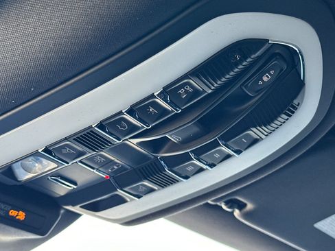 New 2026 Porsche Macan AWD/4WD image 21
