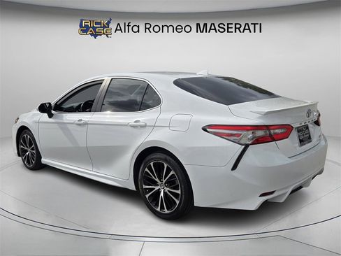 Used 2019 Toyota Camry SE image 7