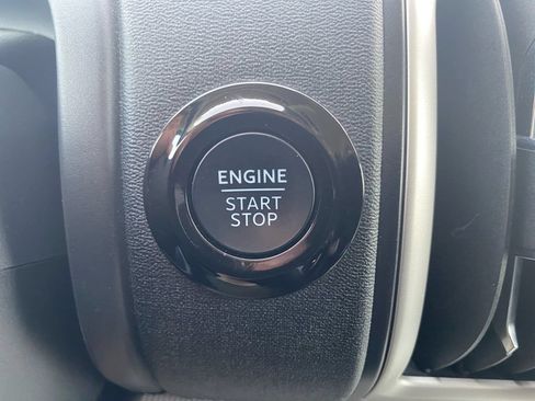 Used 2025 Ford Expedition Active AWD/4WD image 42