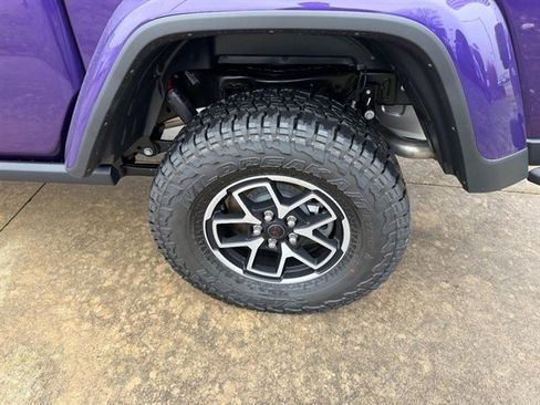 New 2026 Jeep Gladiator Rubicon AWD/4WD image 8