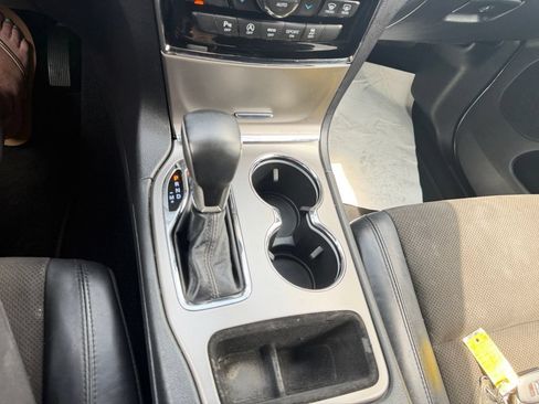 Certified 2020 Jeep Grand Cherokee Altitude AWD/4WD image 15