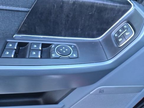 Used 2022 Ford F150 Lariat w/ Equipment Group 502A High image 21