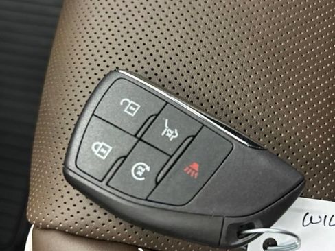 Used 2026 GMC Acadia Denali Ultimate w/ LPO, All-Weather Package AWD/4WD image 52