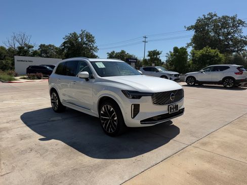 Certified 2026 Volvo XC90 T8 Ultra w/ Protection Package Premier AWD/4WD image 7