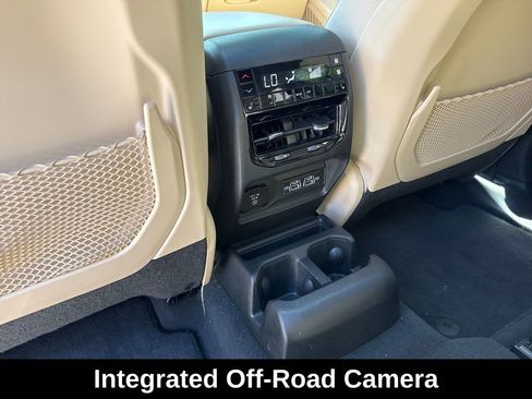 Used 2024 Jeep Grand Cherokee L Limited w/ Luxury Tech Group II AWD/4WD image 26