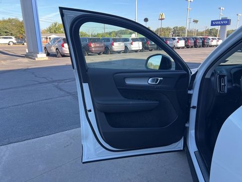 New 2026 Volvo XC40 B5 Plus w/ Protection Package Premier image 12