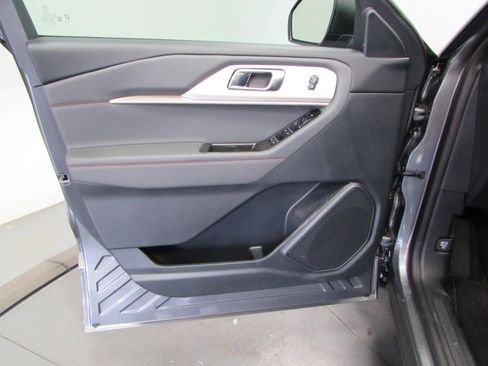 New 2026 Ford Explorer Active image 13