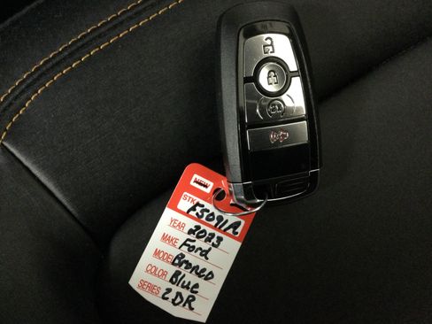 Used 2023 Ford Bronco Badlands w/ Sasquatch Package AWD/4WD image 22