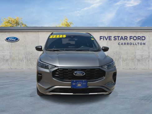 Certified 2024 Ford Escape ST-Line FWD image 3