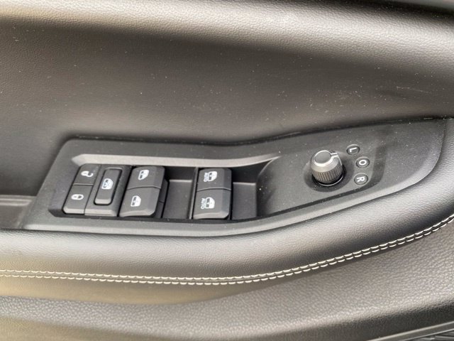 Used 2023 Jeep Grand Cherokee L Altitude AWD/4WD image 30