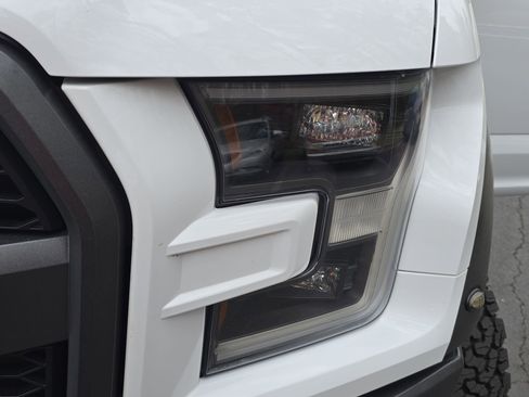 Used 2018 Ford F150 Raptor w/ Equipment Group 802A Luxury image 31