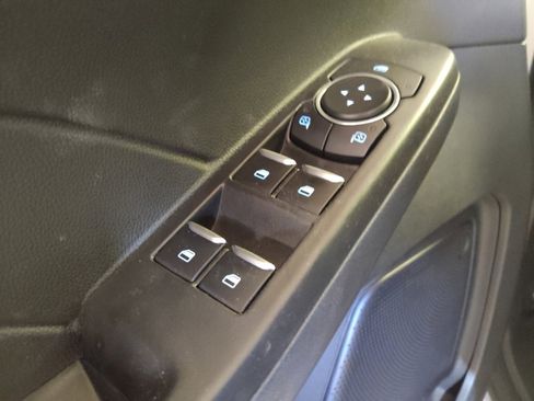 Used 2022 Ford Escape SEL w/ Technology Package FWD image 27