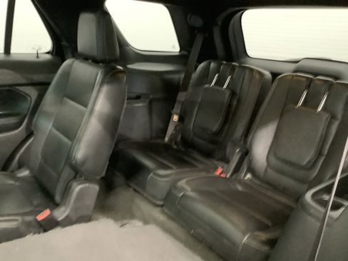 Used 2015 Ford Explorer Sport image 8